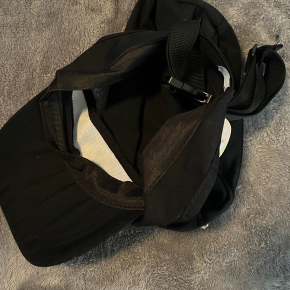 Pickleball hat and pouch - Picture 5 of 5